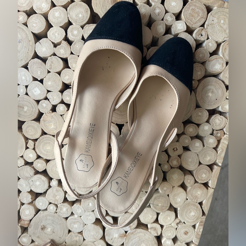No name brand classic Size 8